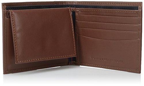 Tommy Hilfiger Men's Leather Cambridge Billfold Passcase Wallet (31TL22X063)