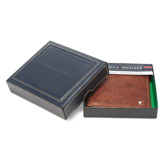 Tommy Hilfiger Men's RFID Traveler Bifold Leather Wallet (31TL240006) Tan