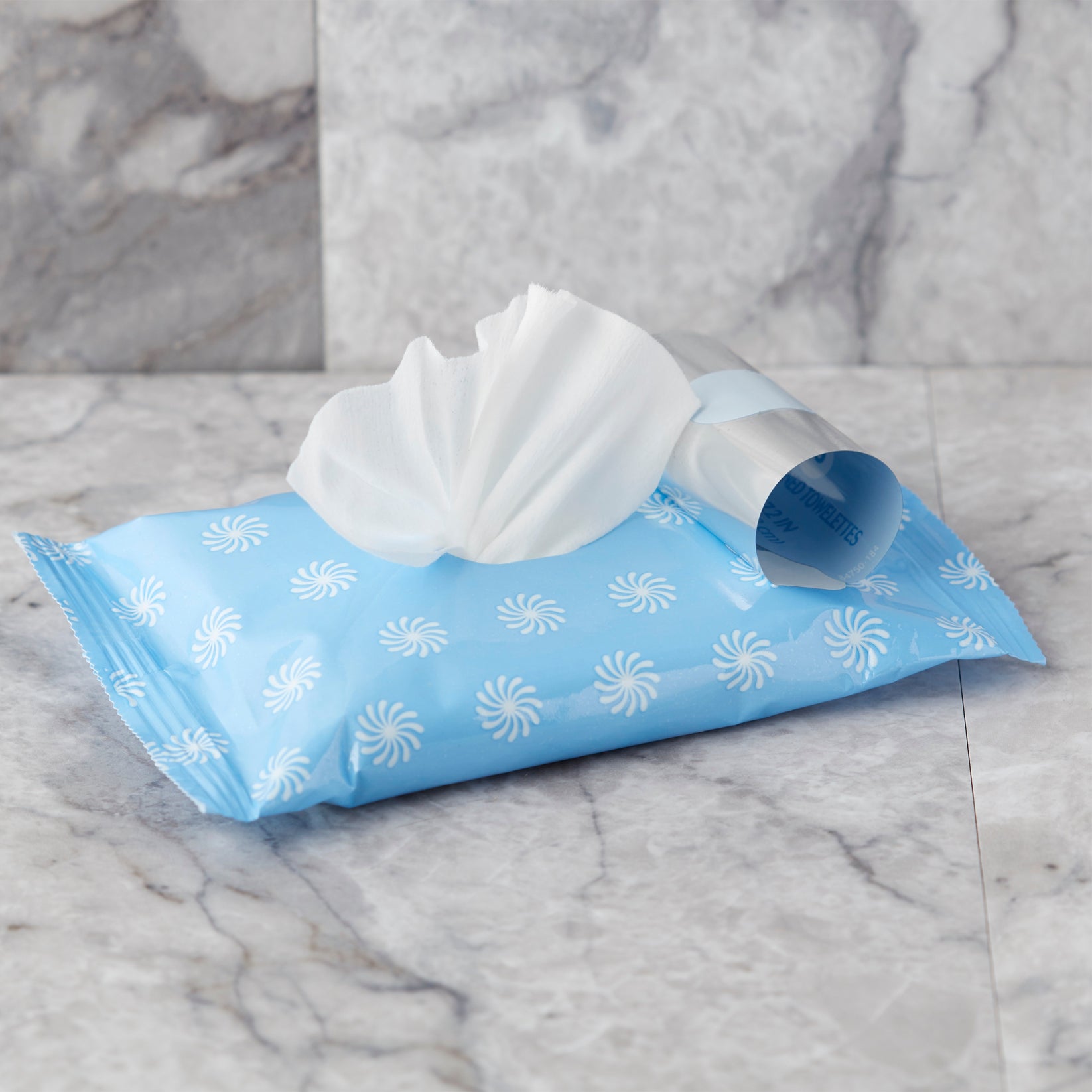 Equate Beauty Makeup Remover Cleansing Towelettes, 10 count (Pack of 3